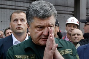 Захарова поставила под сомнение слова Порошенко о мощи армии Украины