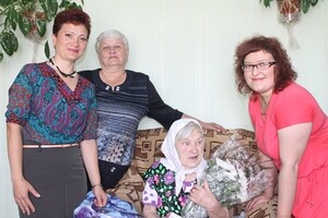 Долгожительница из Хакасии получила поздравление от президента России