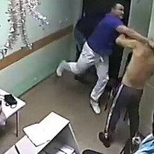 В интернете появилось видео, как в одной из белгородских больниц врач до смерти избил пациента