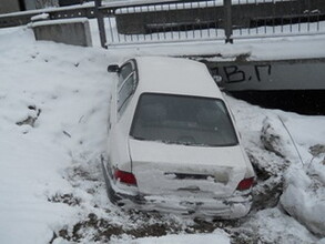 Снег сделал опасными поездки в сторону Саяногорска