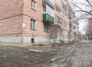 Спорные дома города металлургов временно переданы «Жилищному тресту Саяногорска»