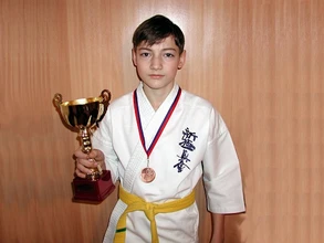 Юный каратист из Черемушек стал бронзовым призером Первенства Алтайского края