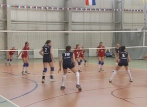 В ФОКе Русала стартовали соревнования по волейболу в первенстве среди девушек