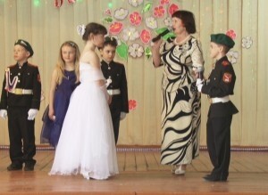 В третьей школе Саяногорска прошел очередной кадетский бал