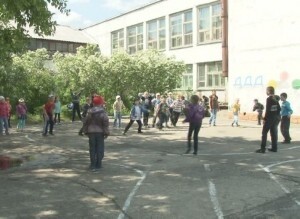 В 9 саяногорских школах начали работу пришкольные лагеря