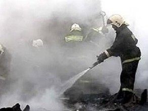 Автосервис в Саяногорске уничтожен огнем