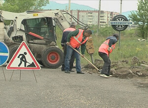 В Саяногорске начался ремонт городских дорог