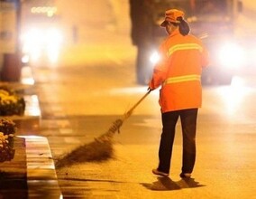Жительницу Саяногорска приговорили к уборке улиц