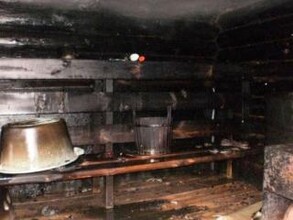 В Хакасии хозяева растопили печь и остались без бани