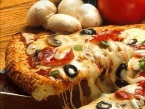 Кассир пиццерии в Хакасии стала жертвой обмана