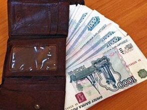 В Саяногорске 86-летний пенсионер отдал кошелек со 100 тысячами мошенникам