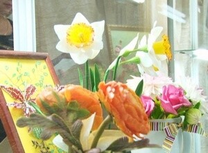 «Весна, цветы и женщины» в Саяногорском музее