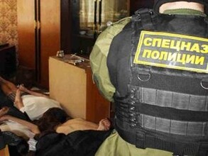 В Саяногорске мать и дочь организовали наркопритон