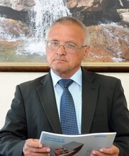 Директор МЖФ Абакана Василий Хамин получил медаль от главы Хакасии