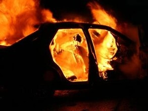В Хакасии сгорели две иномарки