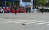 Глава Хакасии одарил золушку, которая босиком маршировала на параде Победы