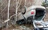 В Саяногорске автомобиль упал со скалы