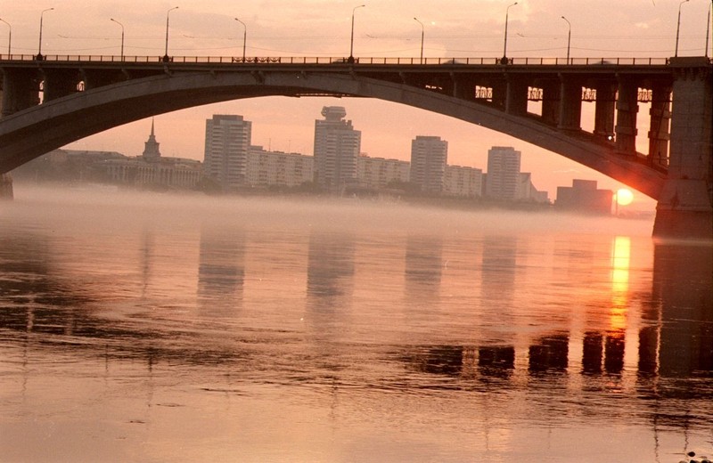 Города -Красноярск Комунальный мост